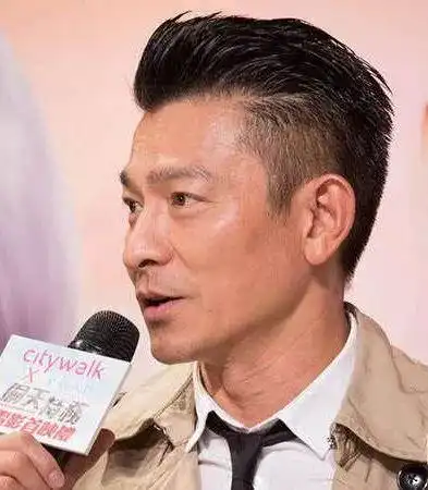 刘德华剪过的8大经典发型,哪一个最帅有些风格普通人驾驭不了