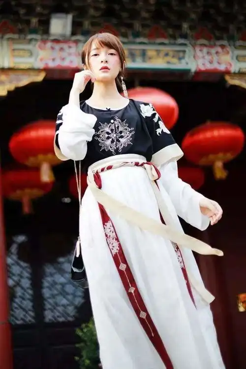 汉服韩服闪耀暖暖舆论争议背后,难以推广的传统服饰文化