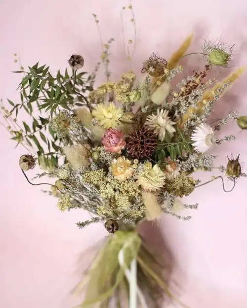 他们种了一片薰衣草,创作干花作品,每一款都美爆了