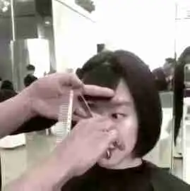 搞笑gif这是几天没有吃饭了,竟然饿成这个样子