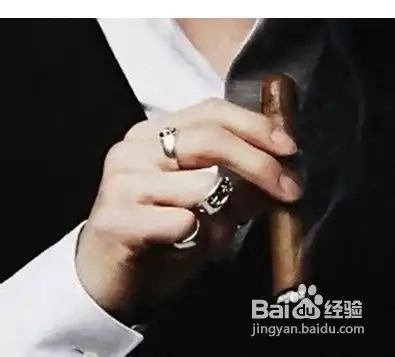 男士戒指的戴法和意义