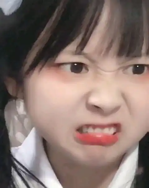 表情包里这个小姐姐是谁啊