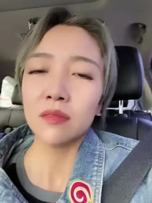 搞怪妹子逗比表演秀反转幽默笑话