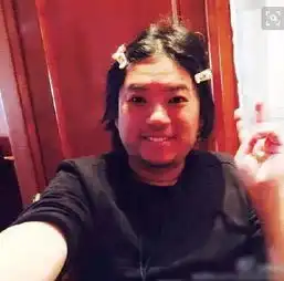 最近素颜自拍不修图的女人越来越多,原来是因为