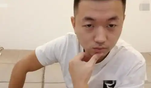 药水哥现在红了就飘了发现药酱停播原因后粉丝都纷纷心疼起来