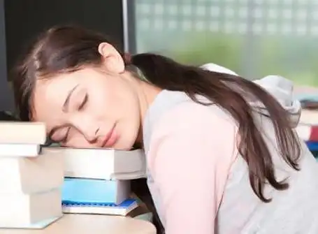 中医出击帮你缓解落枕痛苦