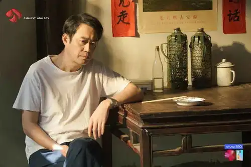 刚看乔家的儿女,观众就想把他踹进玄武湖刘钧乔祖望也有可爱的地方,和刘琳对戏没演过瘾