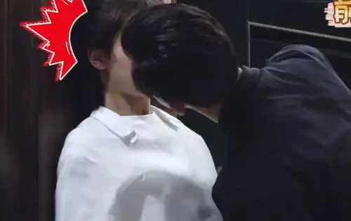 杨紫有多开放被李现强吻不算什么,她的表情让导演都看愣了