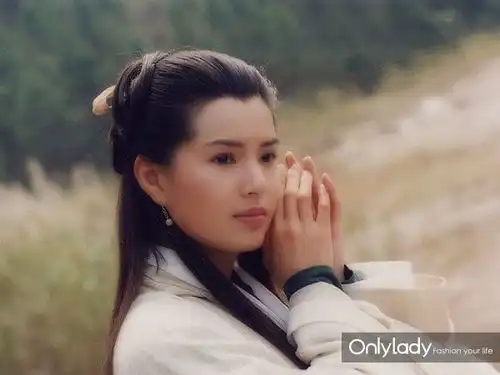 陈妍希演紫霞仙子,被嘲紫薯包....