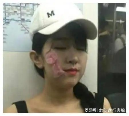 幽默笑话快结婚时你一天到晚打电话,咋结了婚你一句话都没了